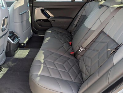 2025 BMW 760i xDrive Sedan