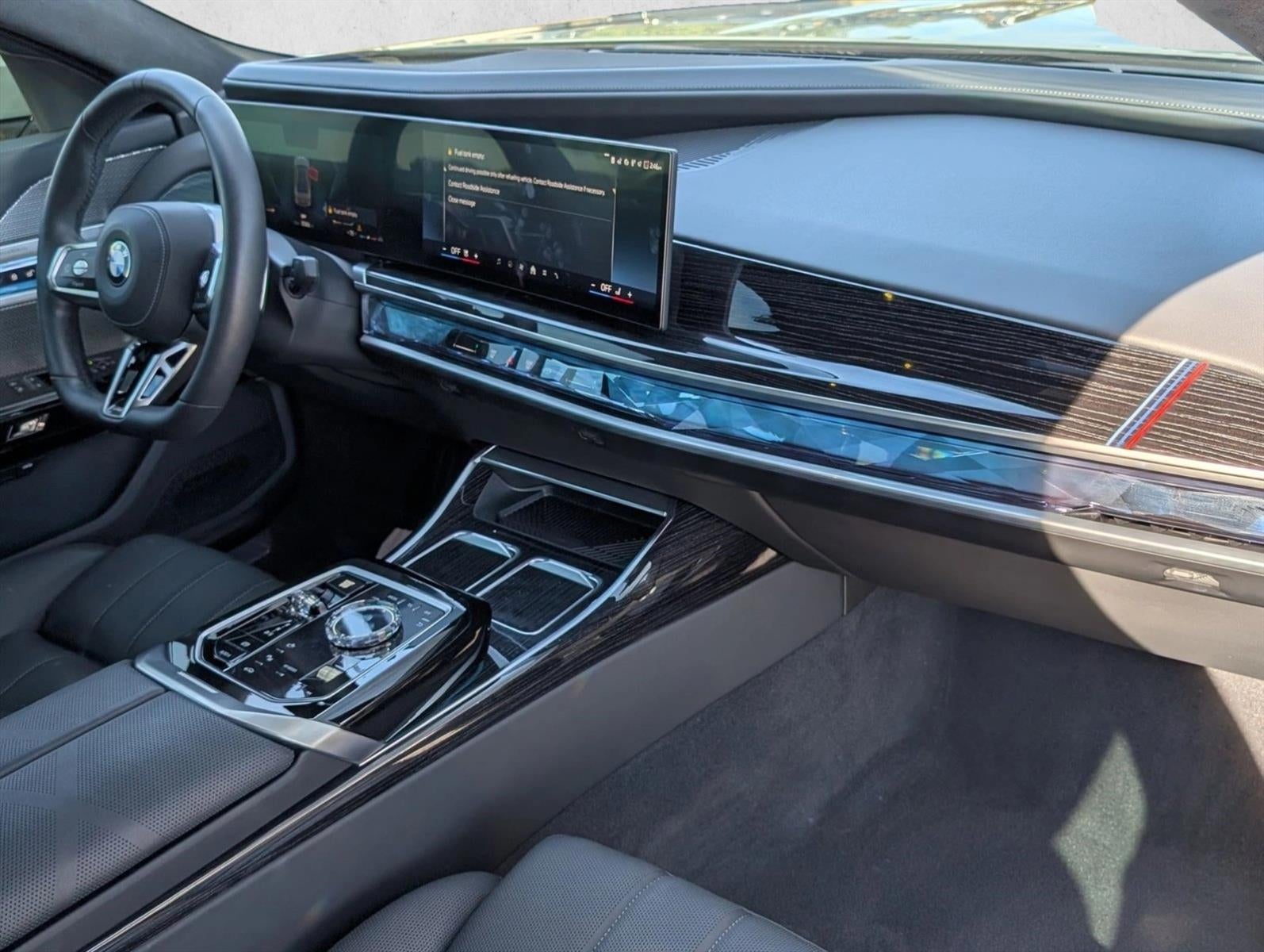 2025 BMW 760i xDrive Sedan