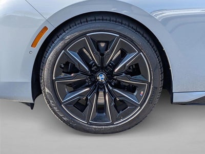 2025 BMW 760i xDrive Sedan