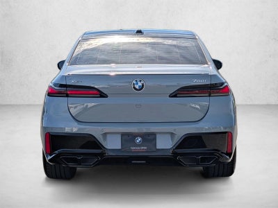 2025 BMW 760i xDrive Sedan