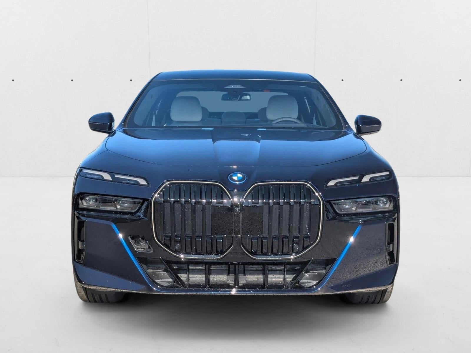 2026 BMW 750e xDrive Plug-In Hybrid