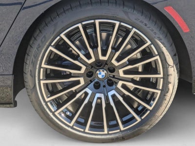 2026 BMW 750e xDrive Plug-In Hybrid