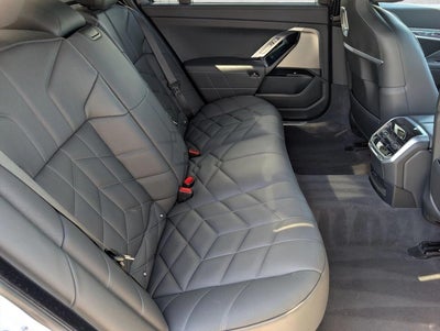 2026 BMW 750e xDrive Plug-In Hybrid
