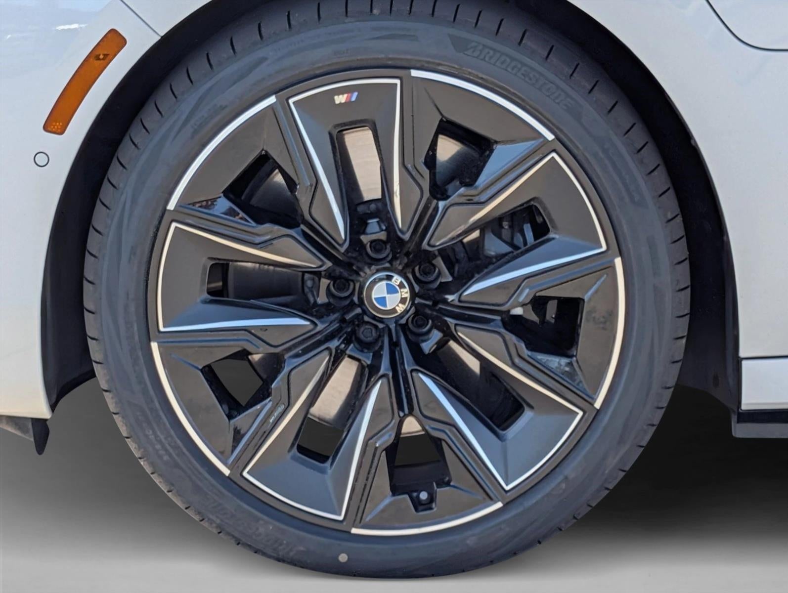 2026 BMW 750e xDrive Plug-In Hybrid