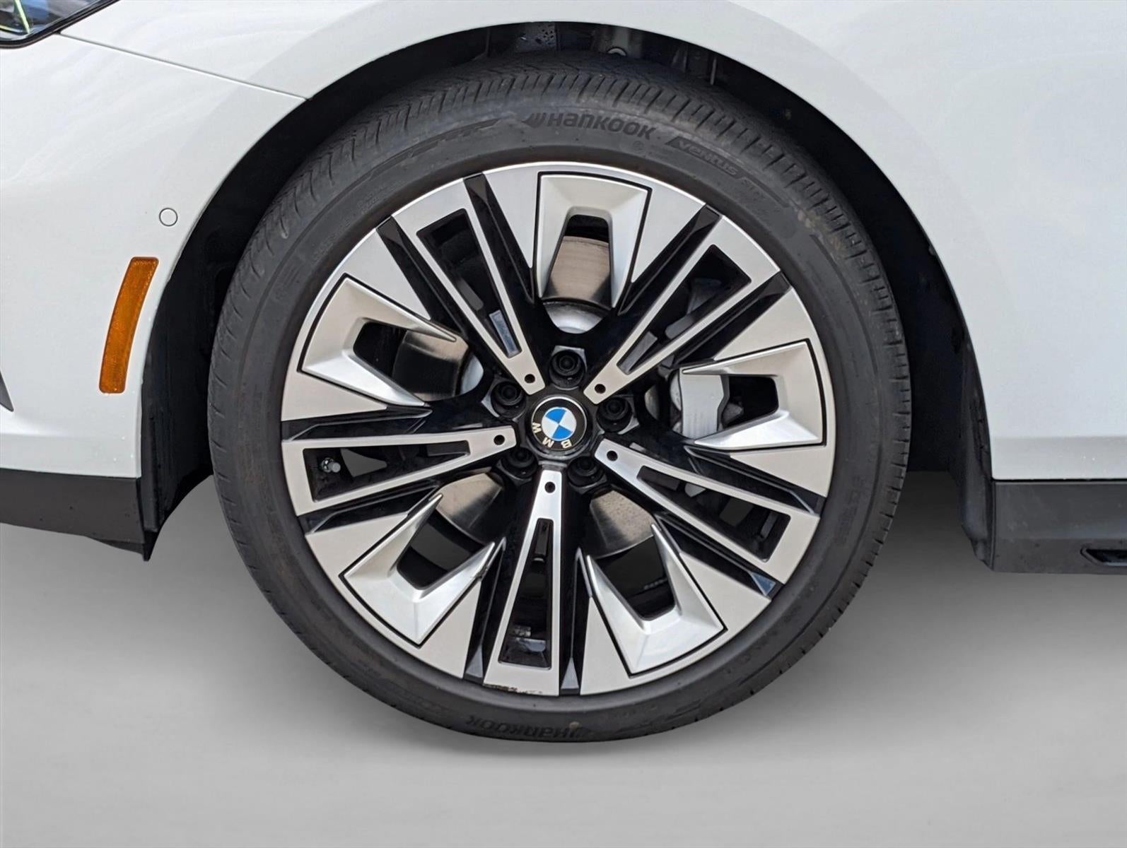 2026 BMW 530i Sedan