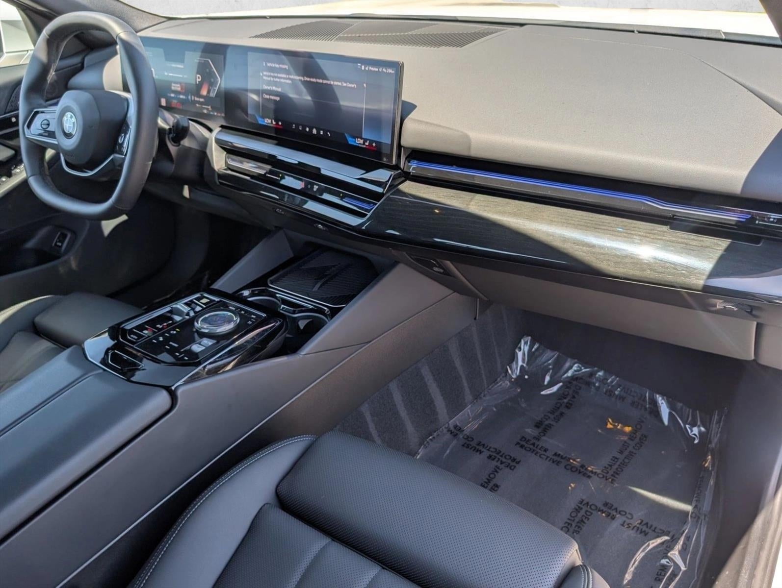 2025 BMW 530i Sedan