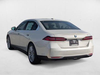2025 BMW 530i Sedan