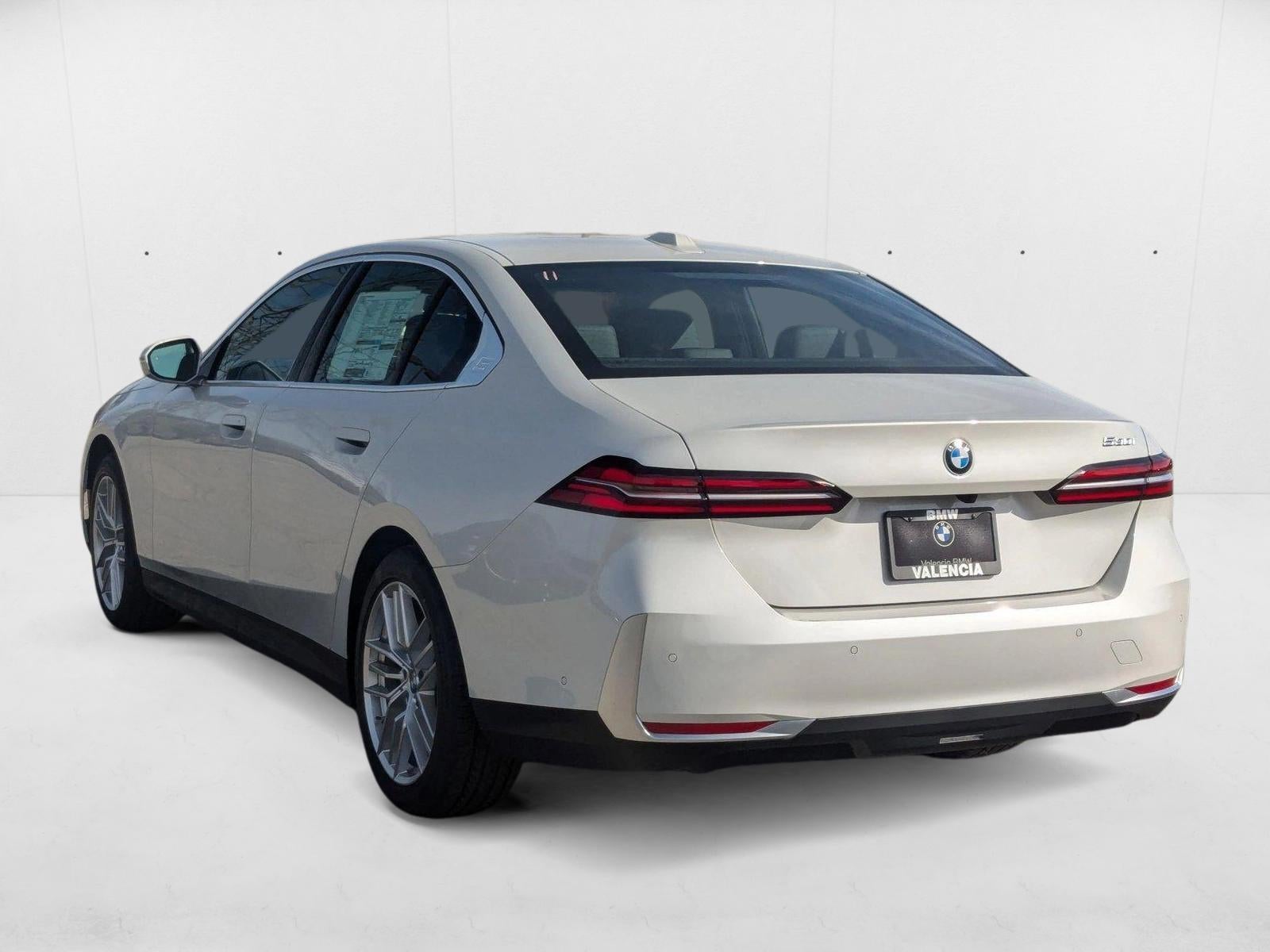 2025 BMW 530i Sedan