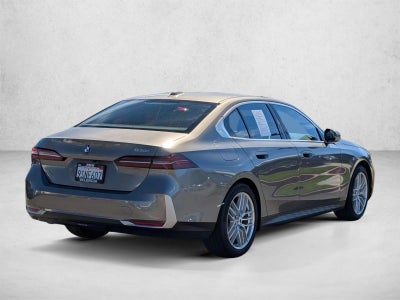 2025 BMW 530i Sedan