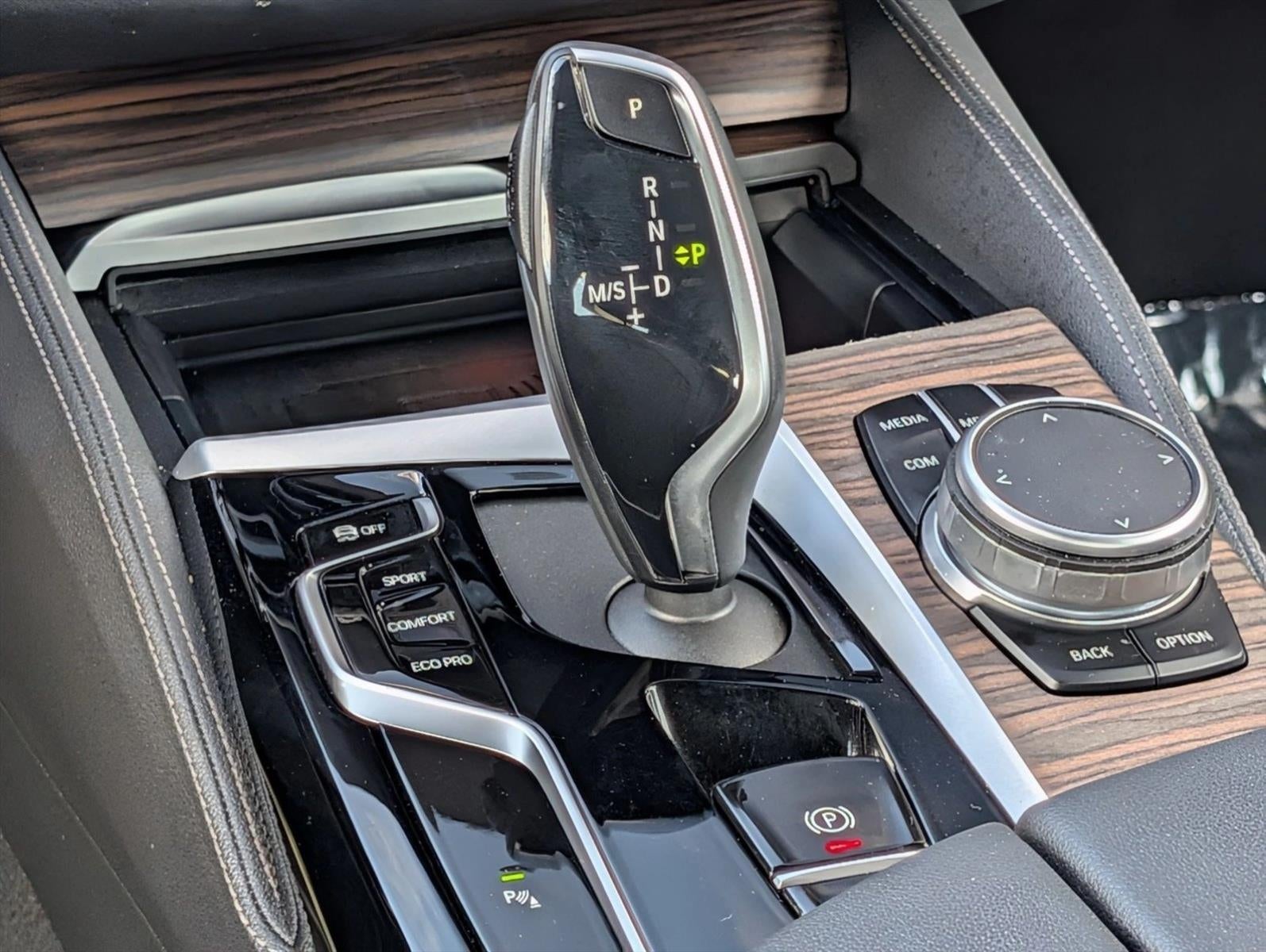 2023 BMW 540i Sedan