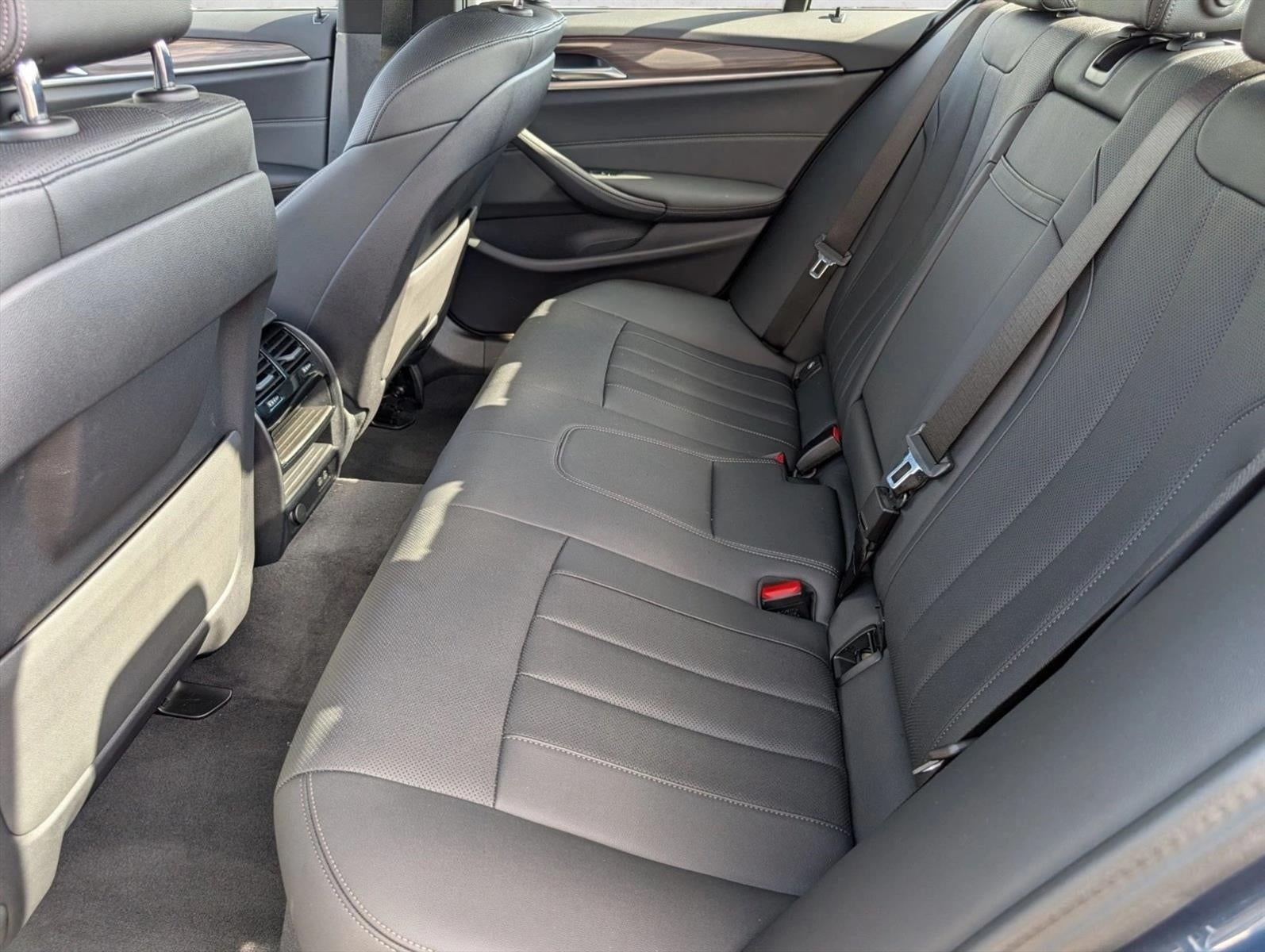 2023 BMW 540i Sedan