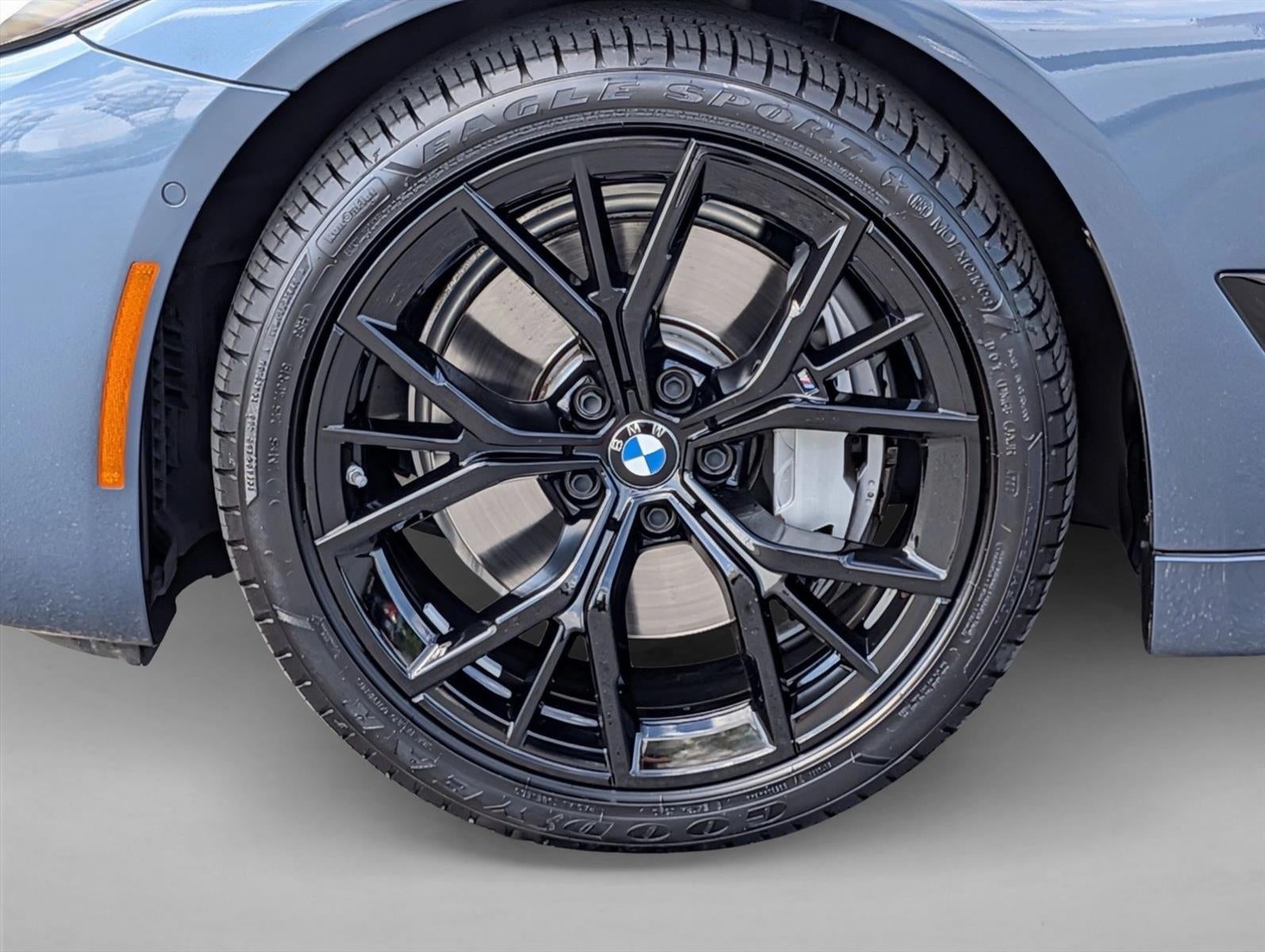 2023 BMW 540i Sedan