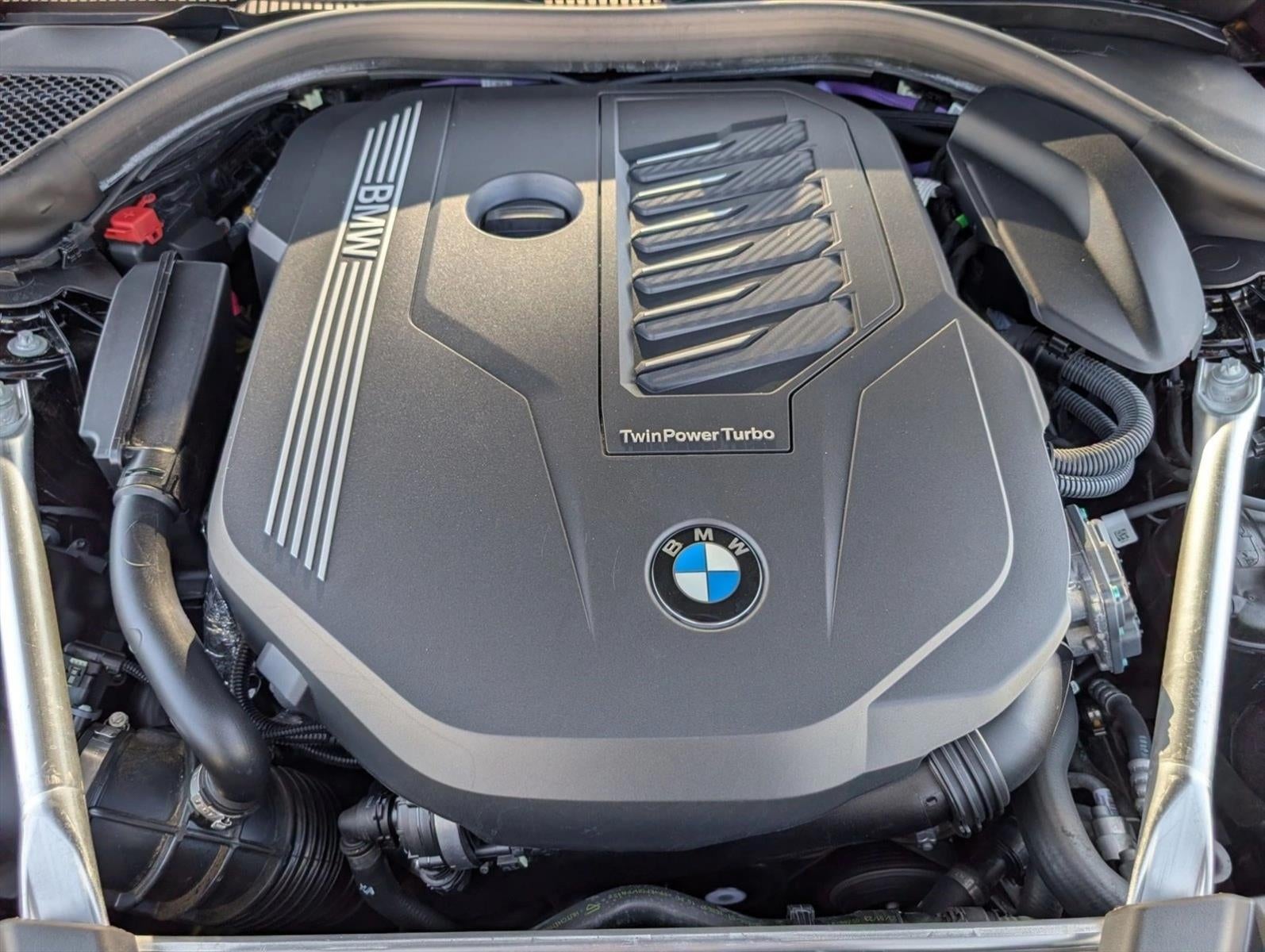 2023 BMW 540i Sedan
