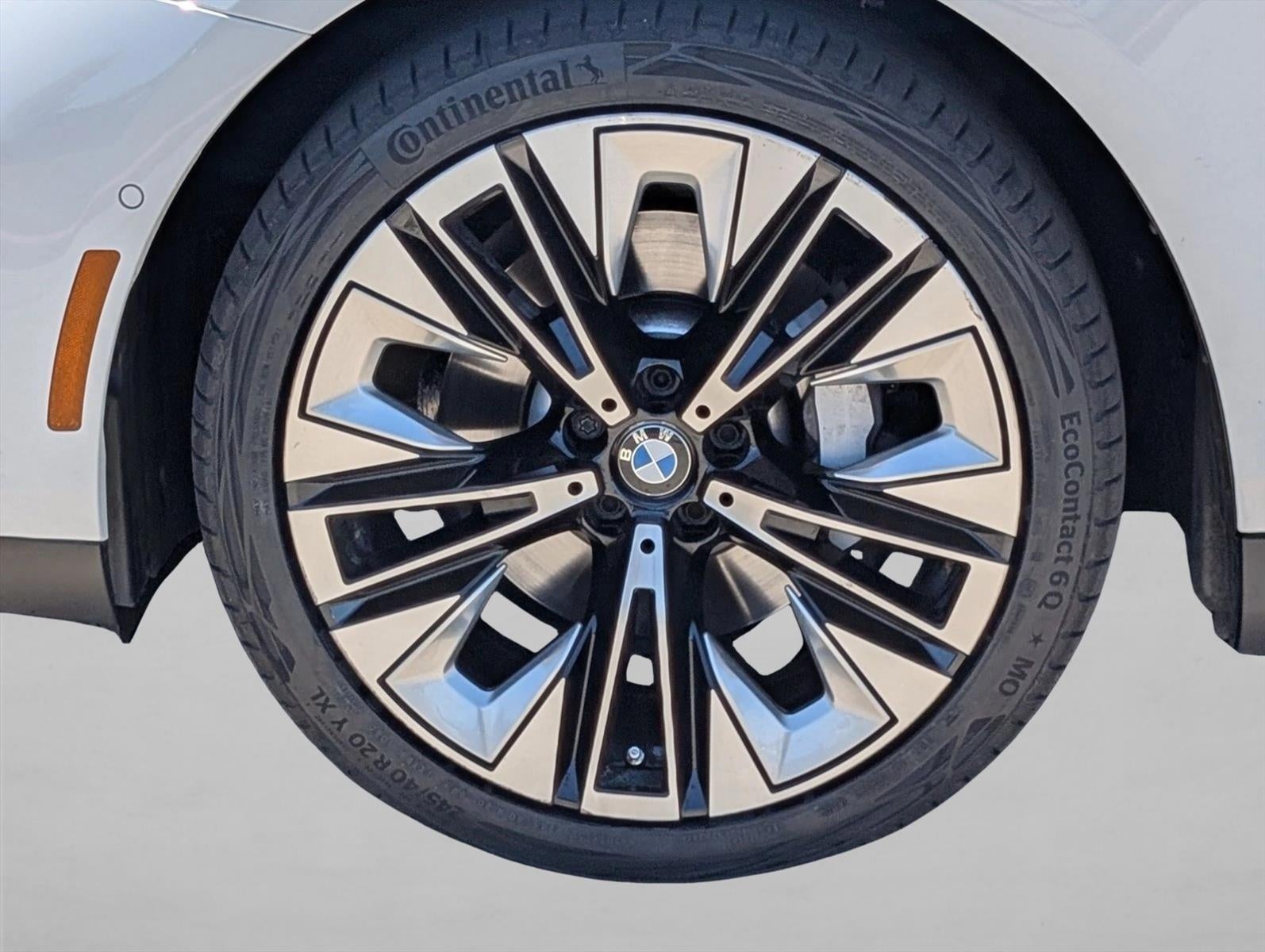 2025 BMW 530i xDrive Sedan