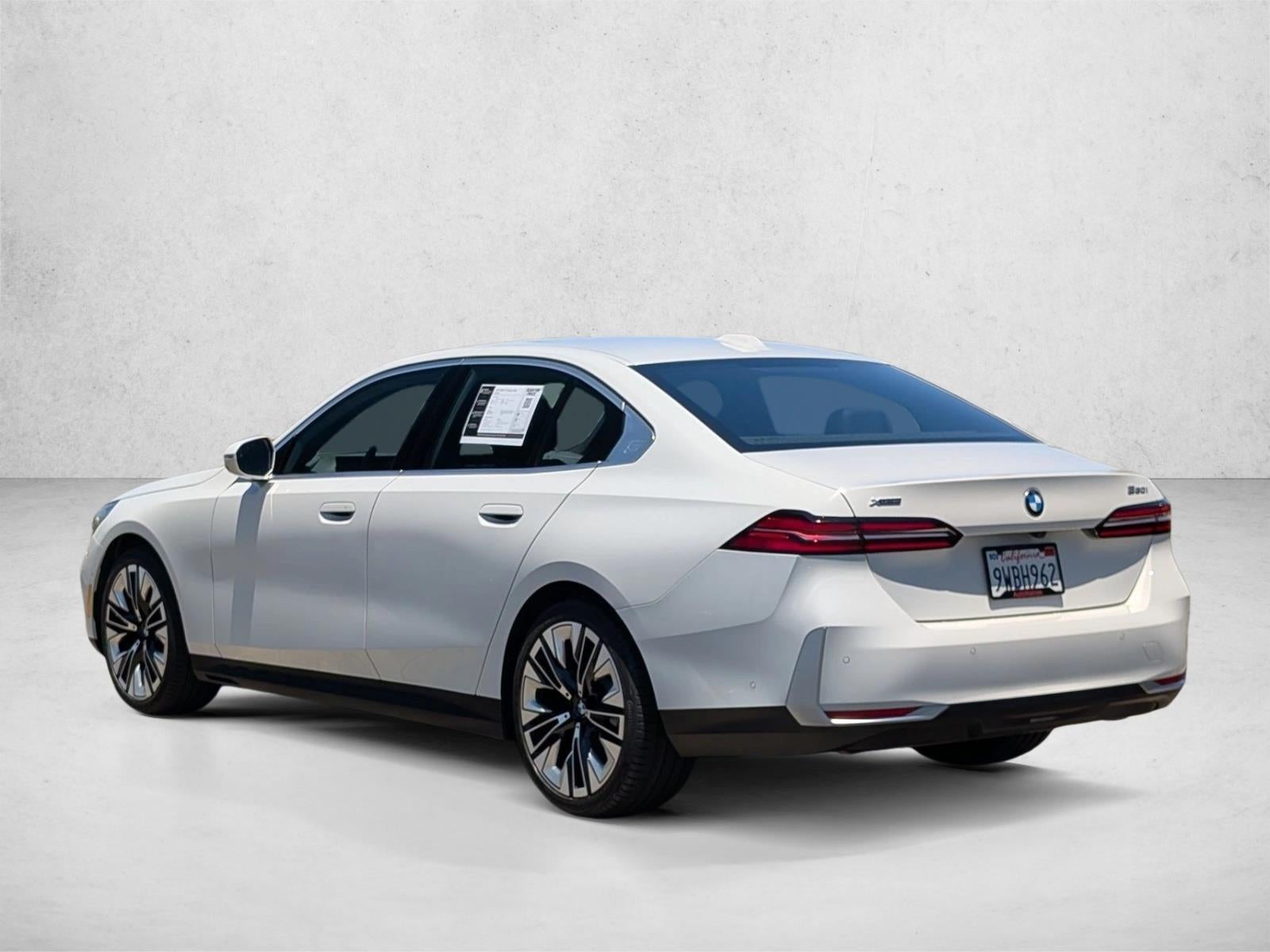 2025 BMW 530i xDrive Sedan
