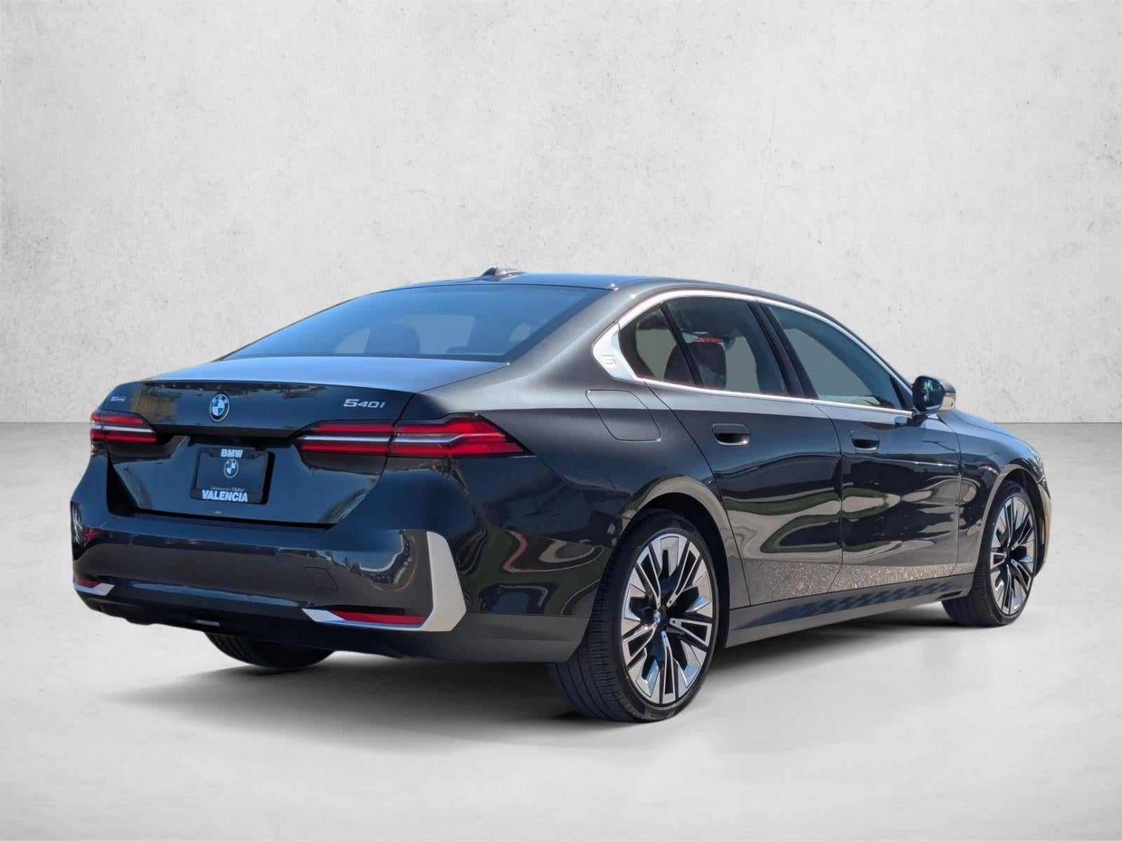 2025 BMW 540i xDrive Sedan