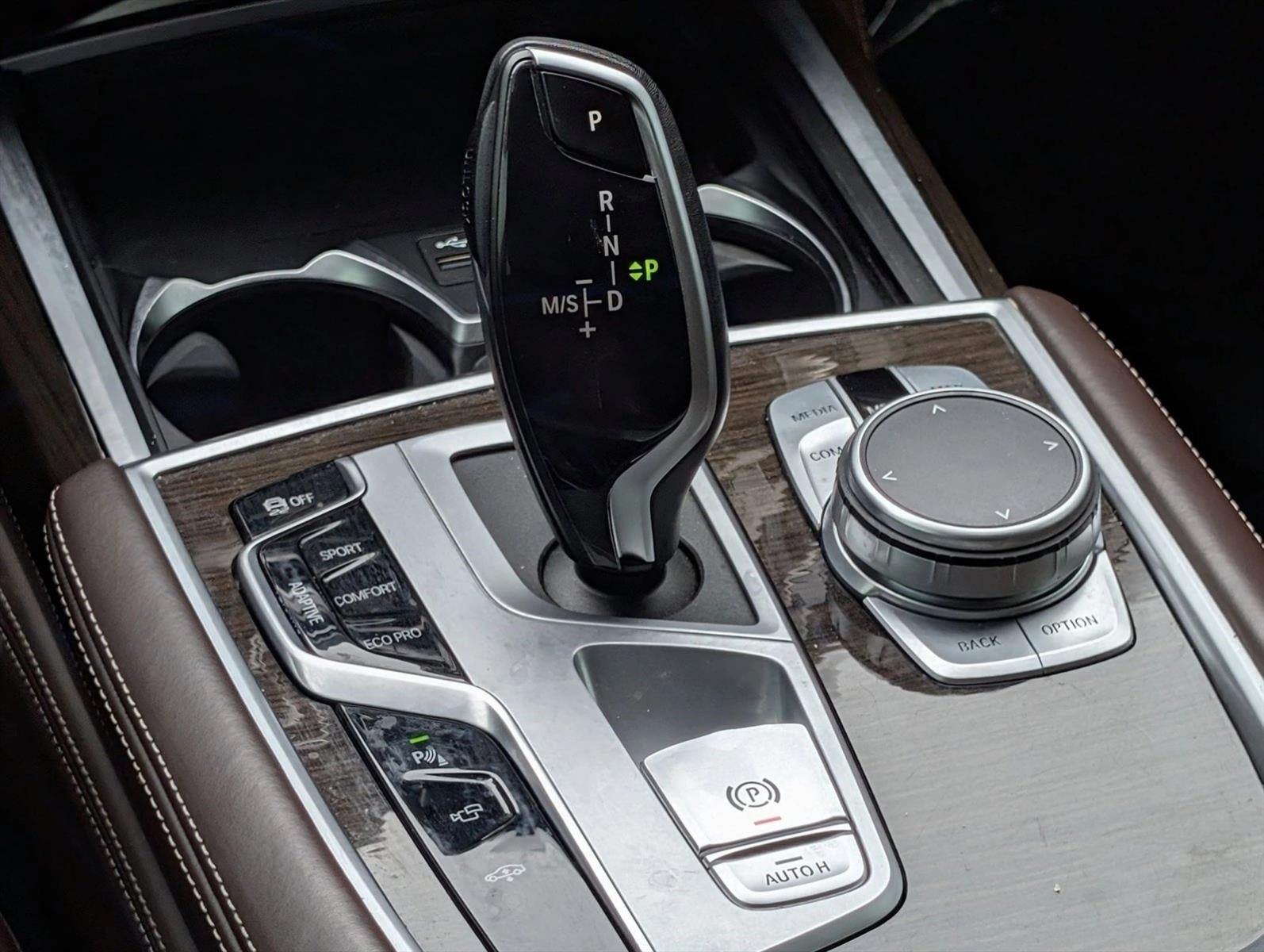 2022 BMW 750i xDrive Sedan