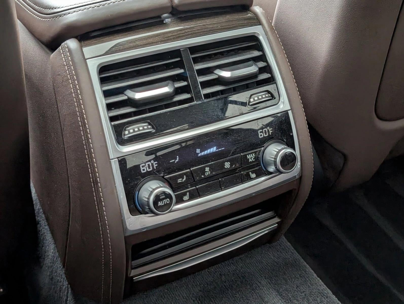 2022 BMW 750i xDrive Sedan