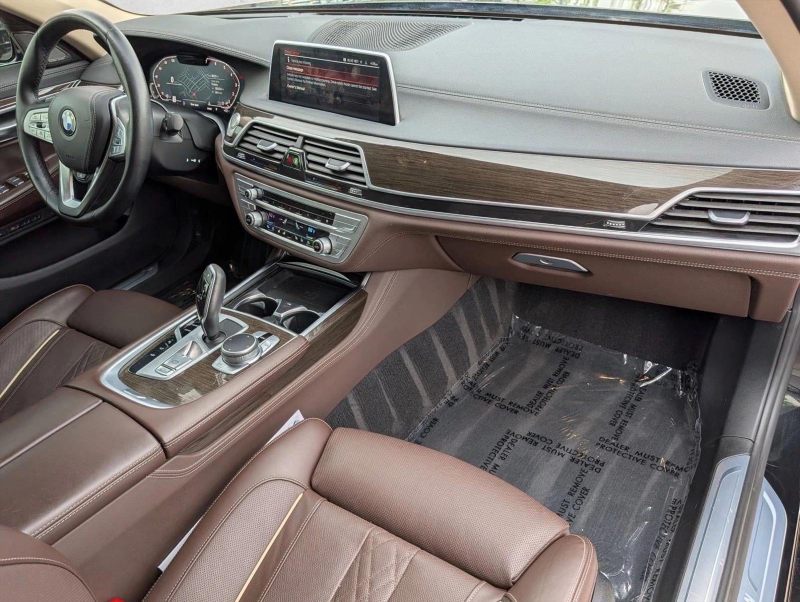 2022 BMW 750i xDrive Sedan