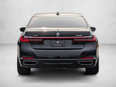 2022 BMW 750i xDrive Sedan