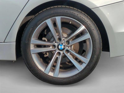 2017 BMW 330i Sedan
