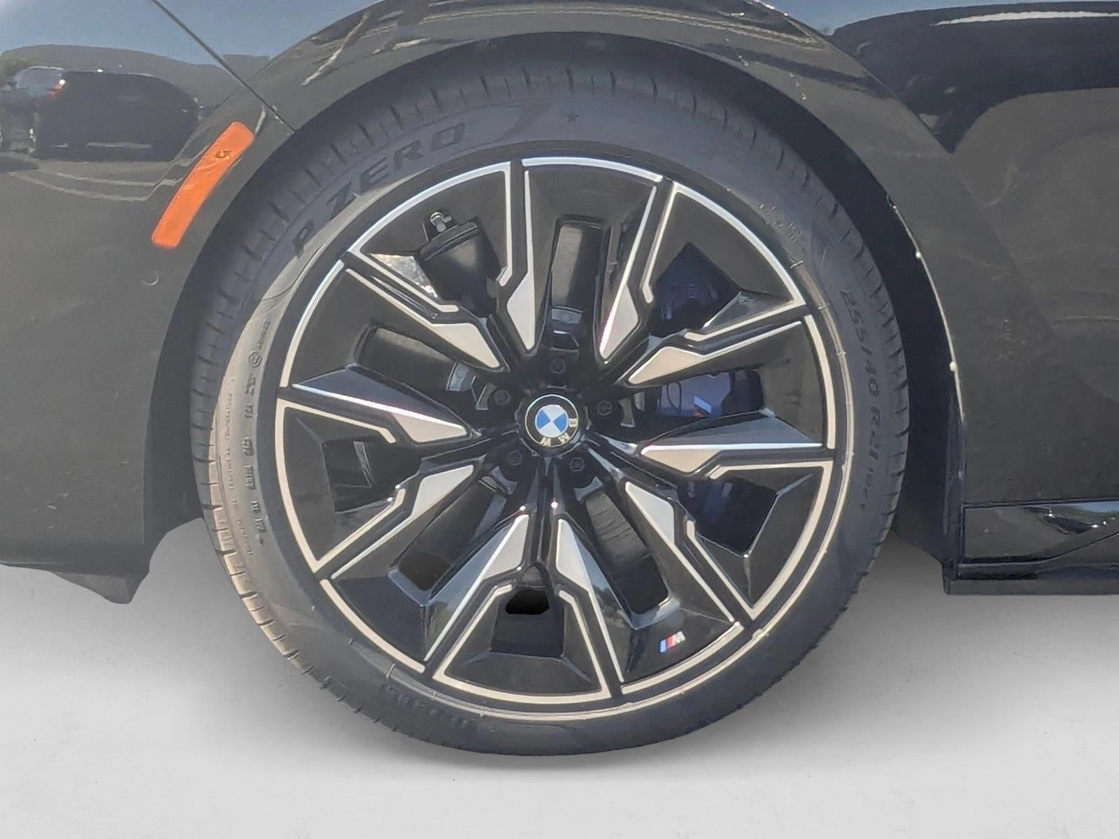 2024 BMW i7 M70 Sedan