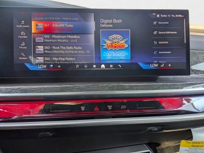 2024 BMW i7 M70 Sedan