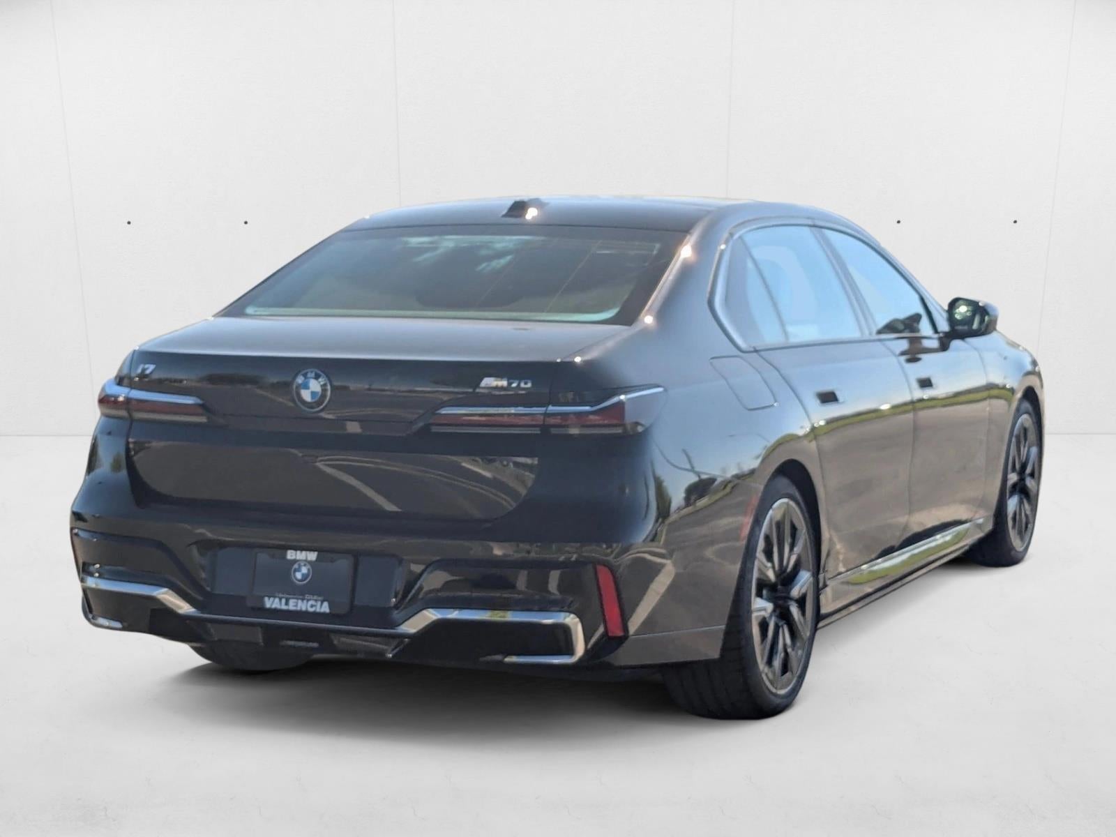 2024 BMW i7 M70 Sedan