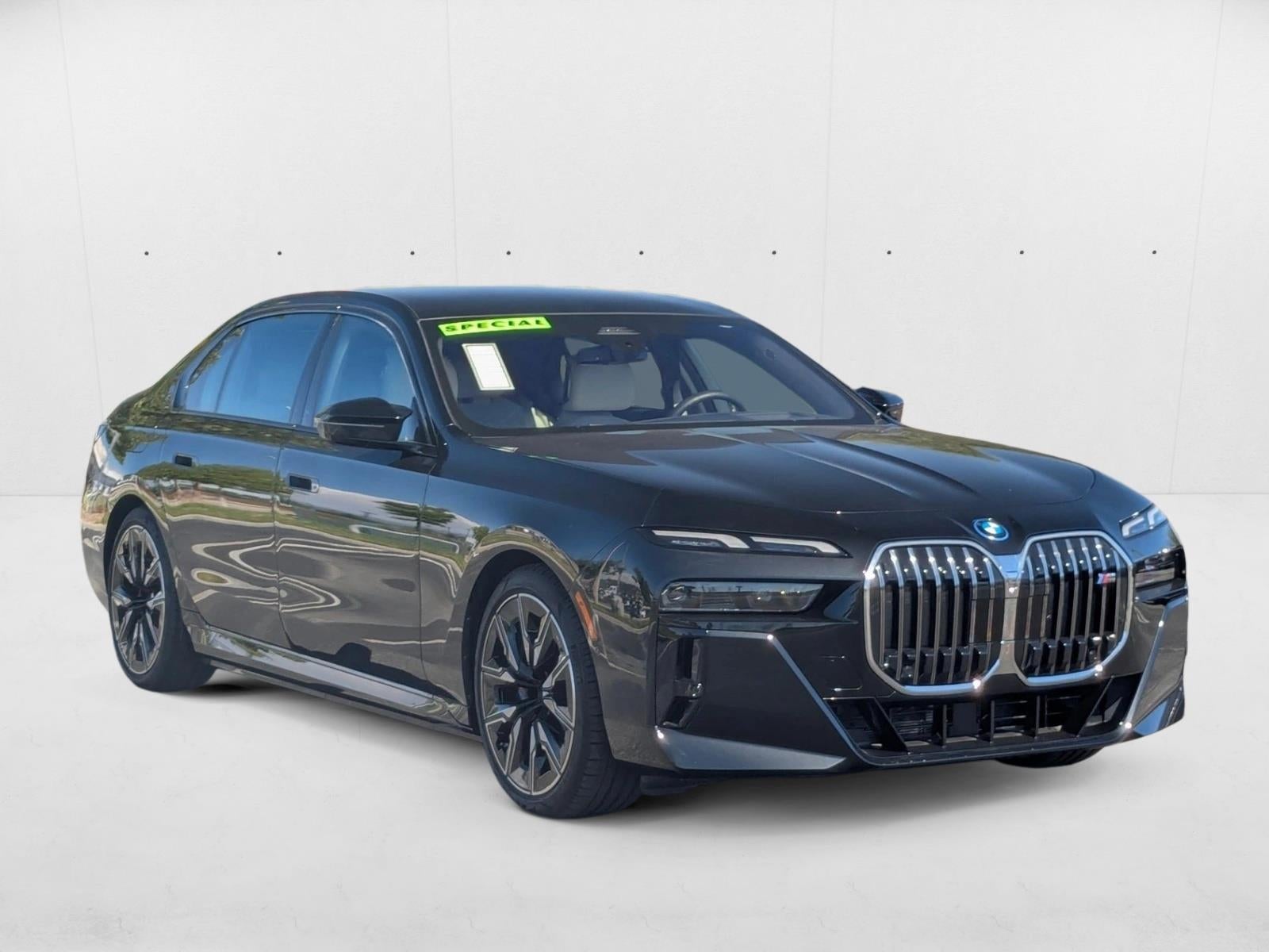 2024 BMW i7 M70 Sedan