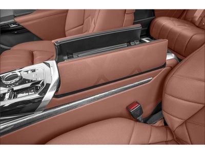 2024 BMW i7 M70 Sedan