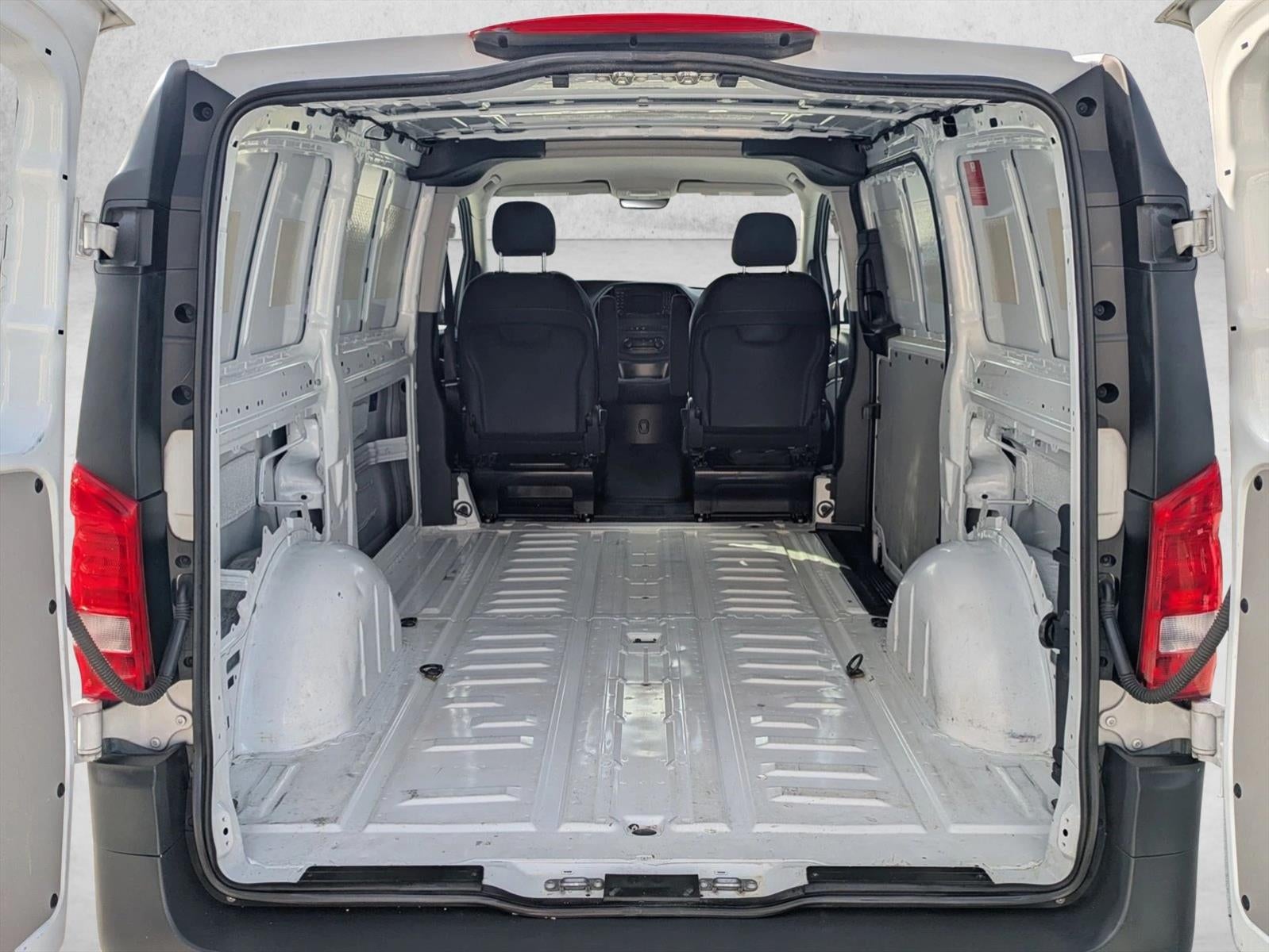 2020 Mercedes-Benz Metris Cargo Van Standard Roof 126" Wheelbase