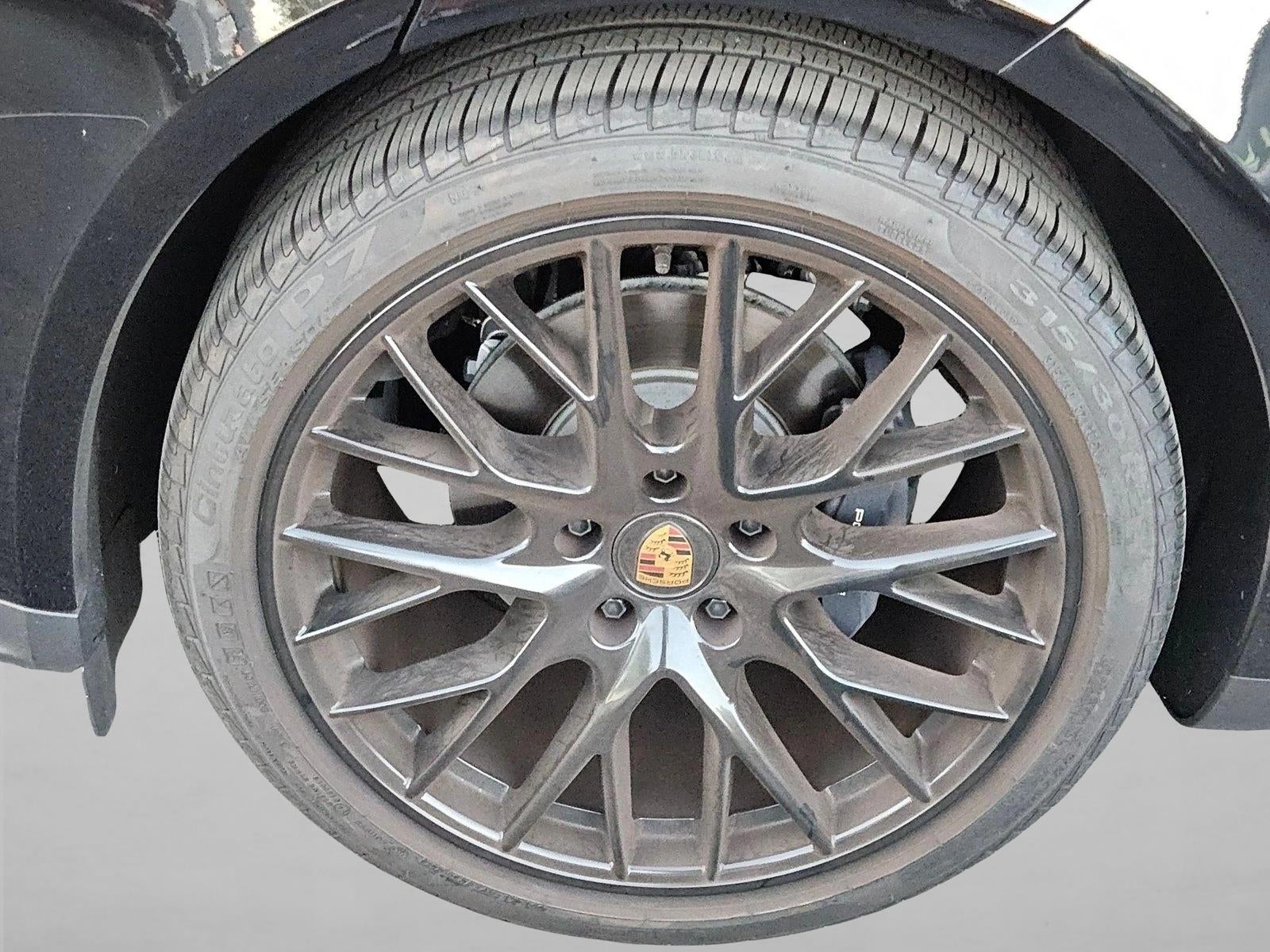2023 Porsche Panamera Platinum Edition RWD