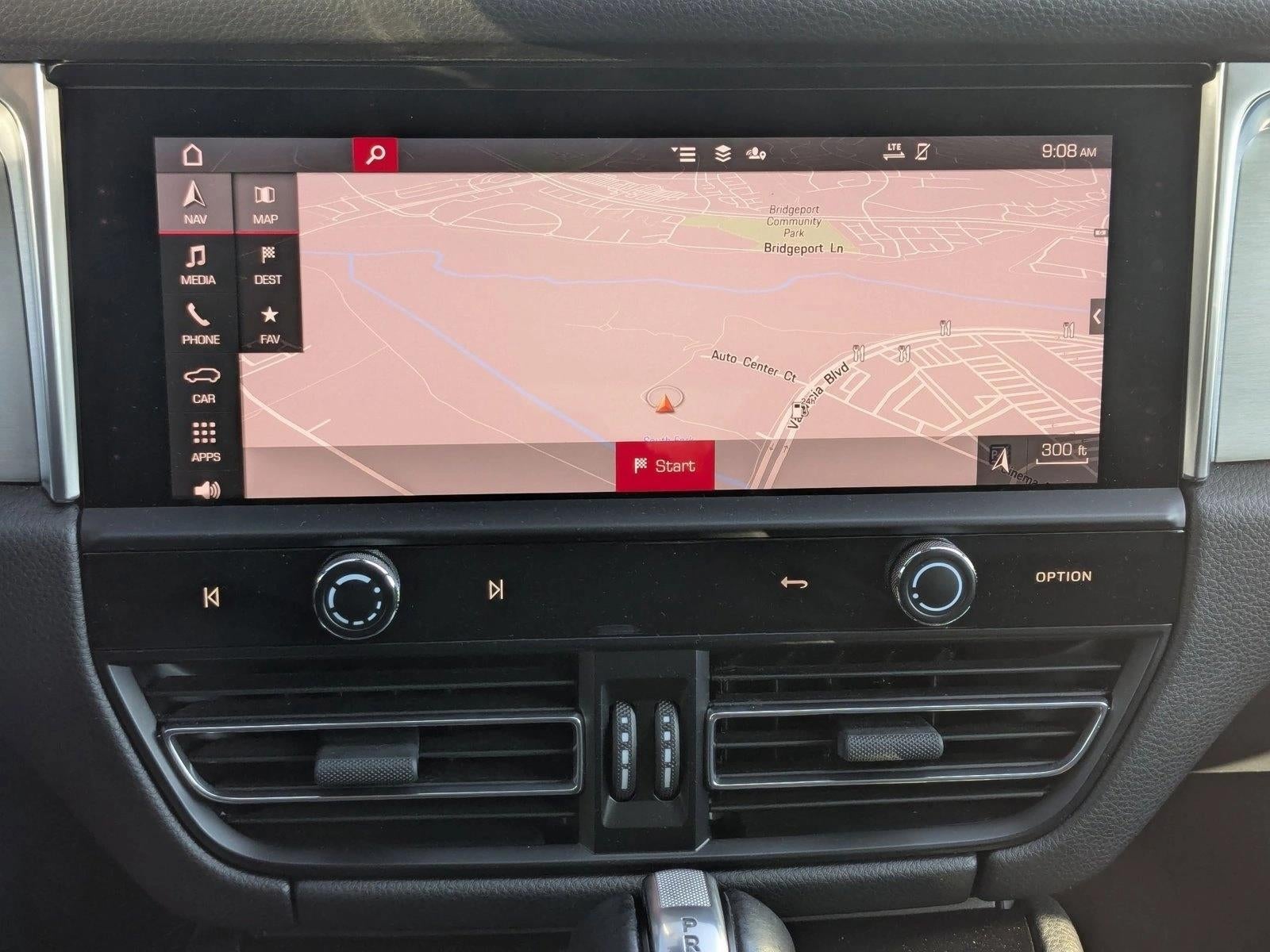 2022 Porsche Macan AWD