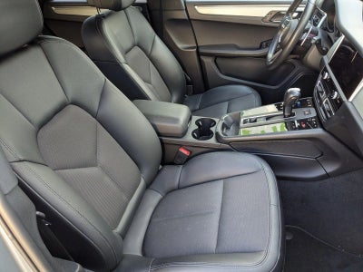 2022 Porsche Macan AWD