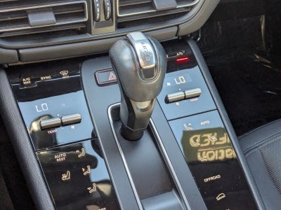 2024 Porsche Macan AWD