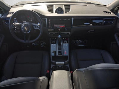 2024 Porsche Macan AWD
