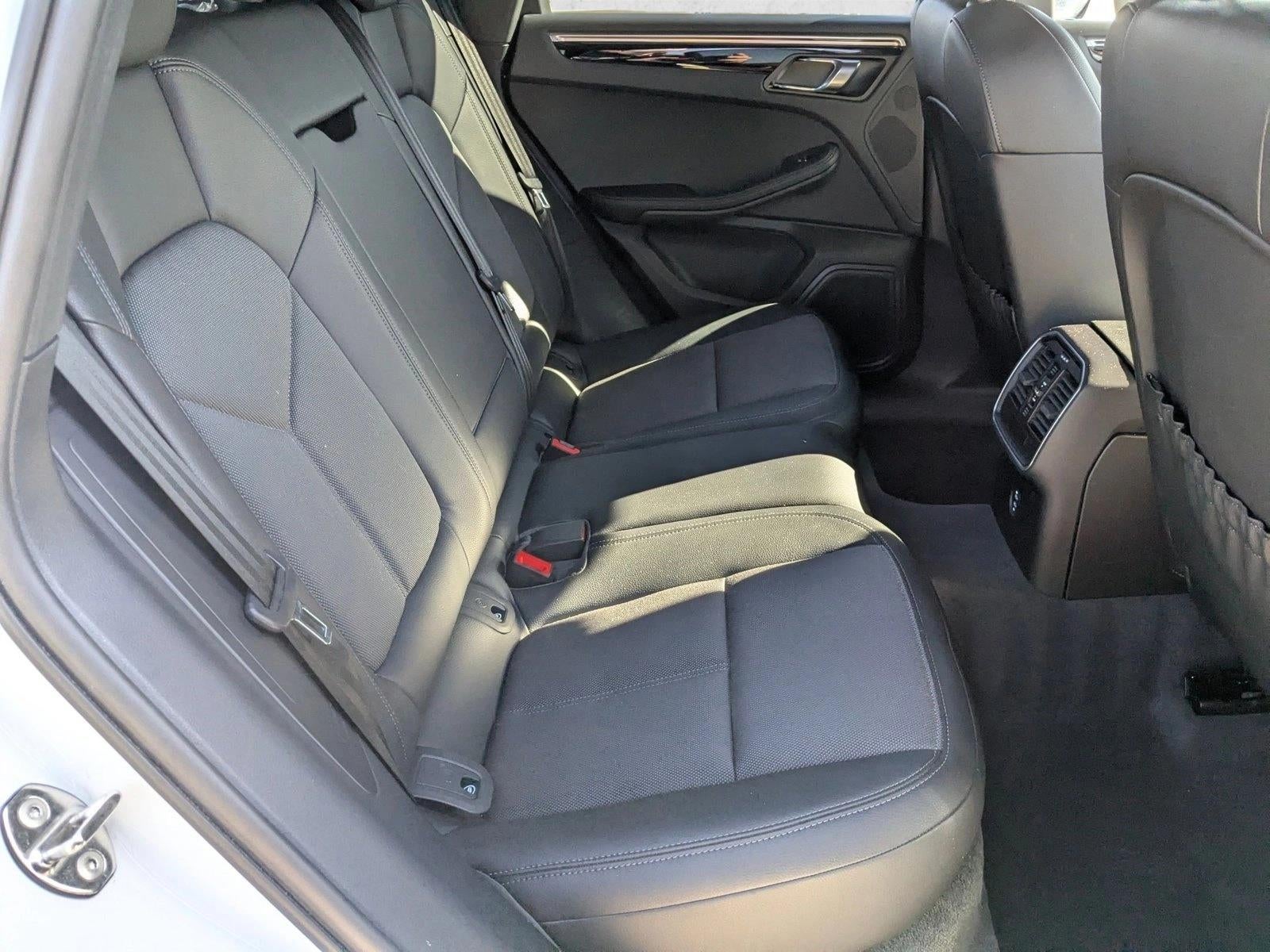 2024 Porsche Macan AWD