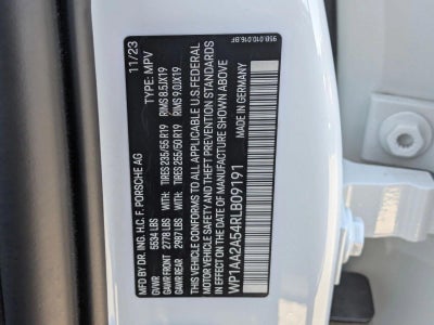 2024 Porsche Macan AWD