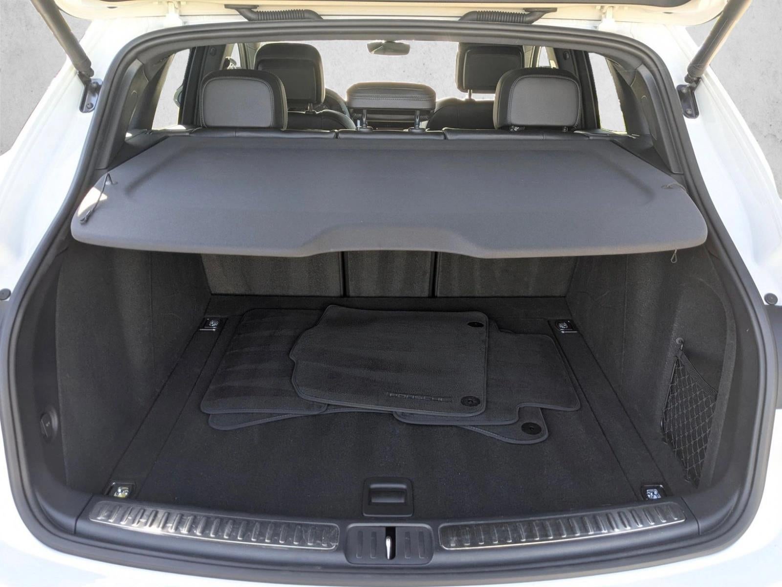 2024 Porsche Macan AWD