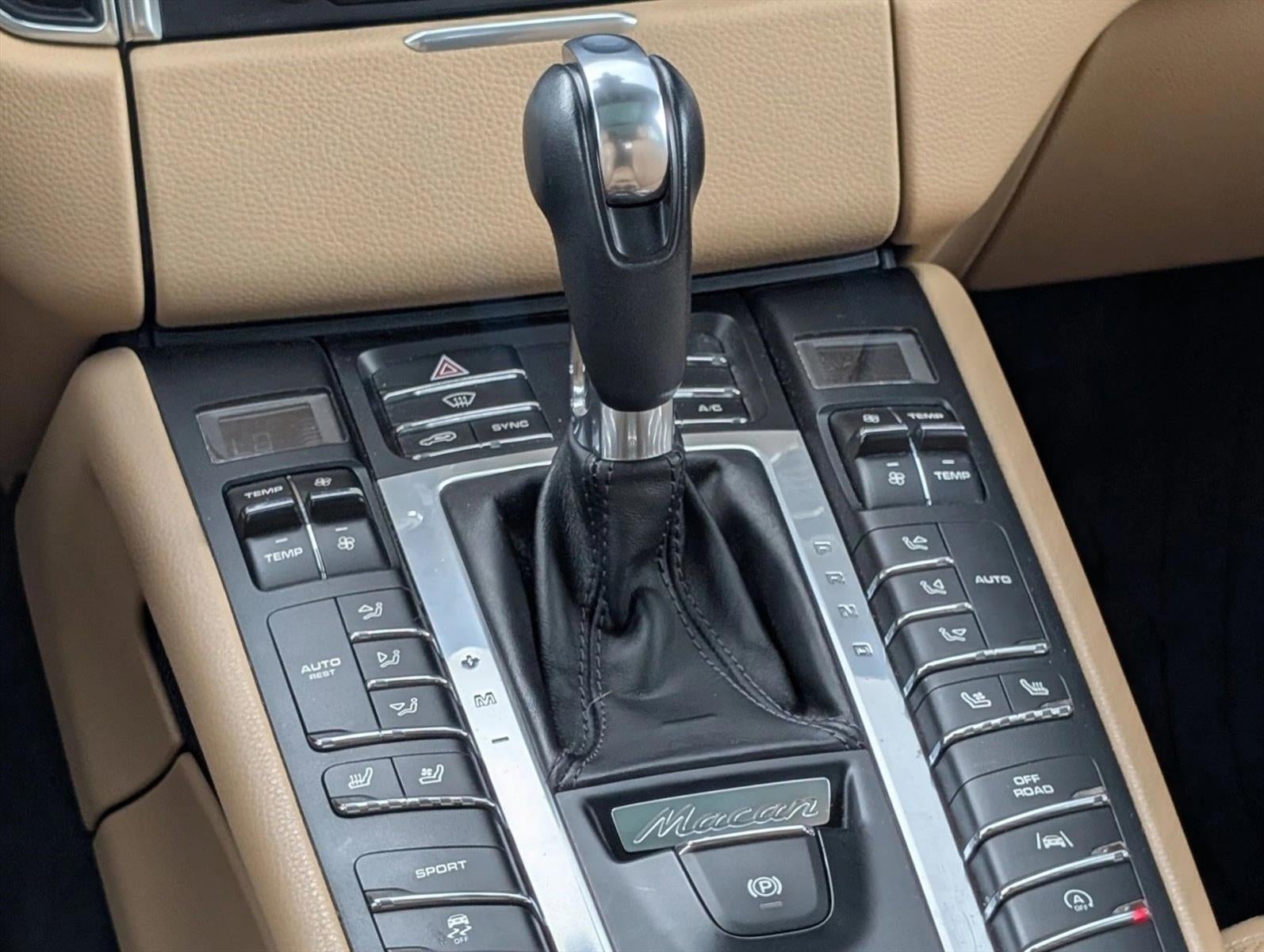 2017 Porsche Macan AWD