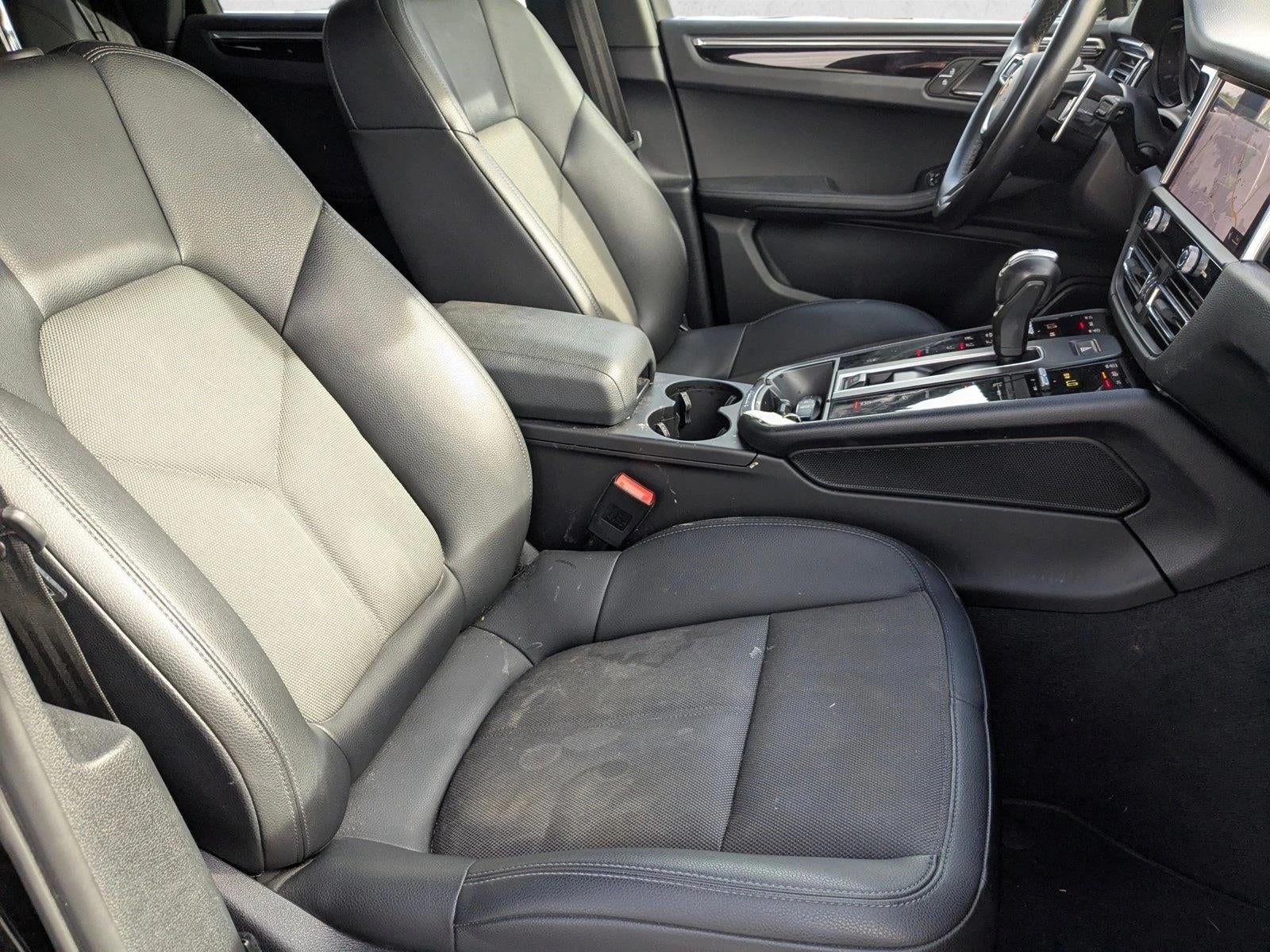 2022 Porsche Macan AWD