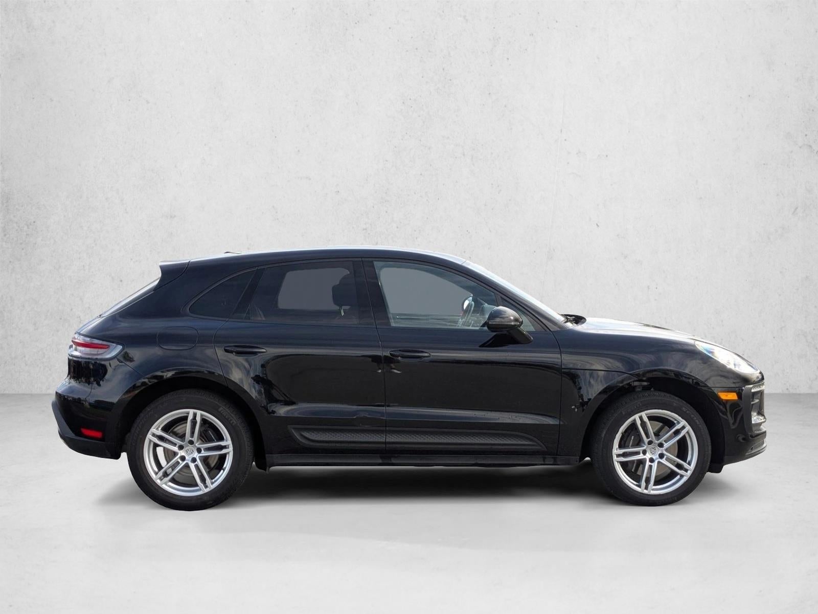 2022 Porsche Macan AWD