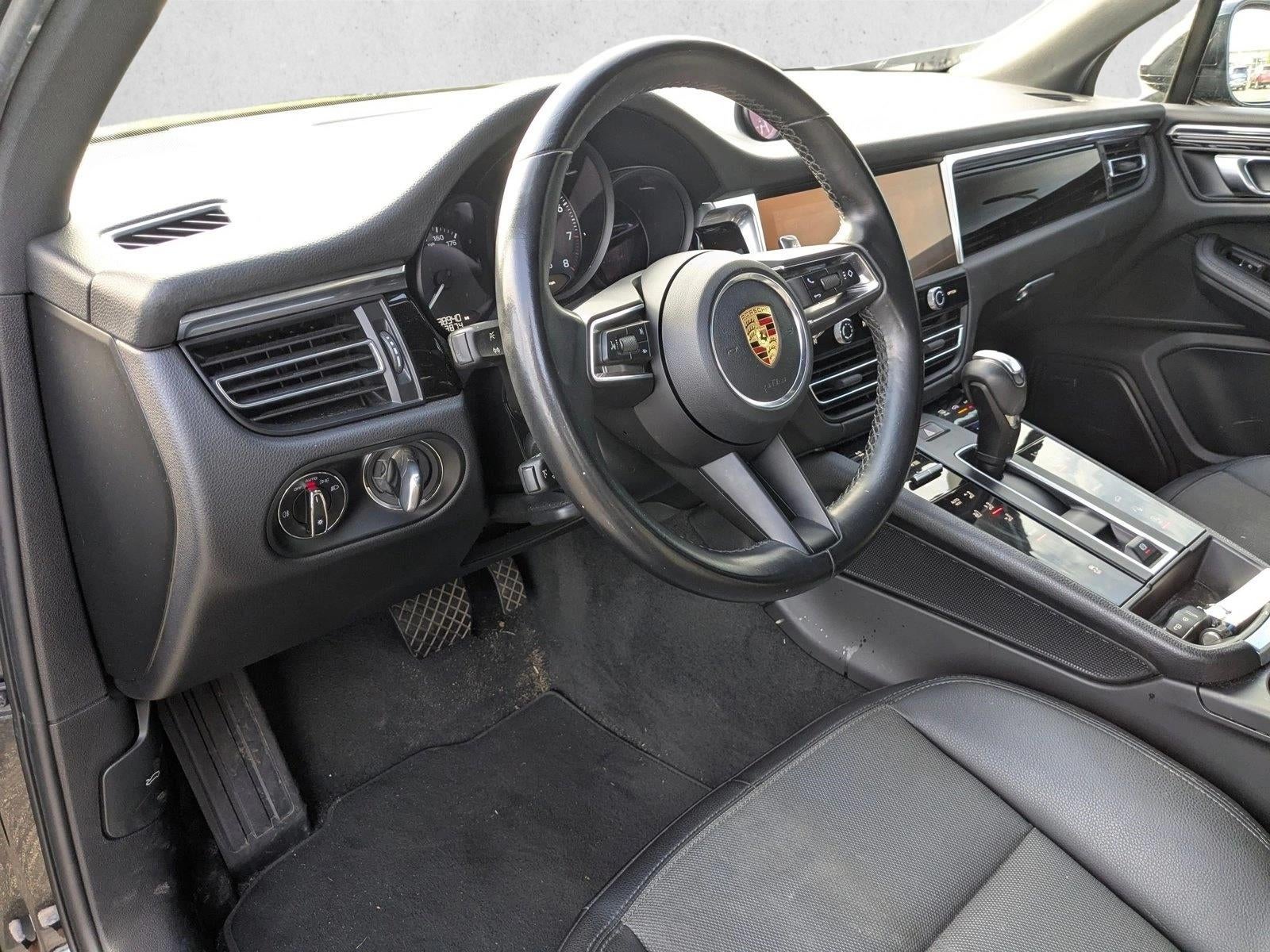 2022 Porsche Macan AWD