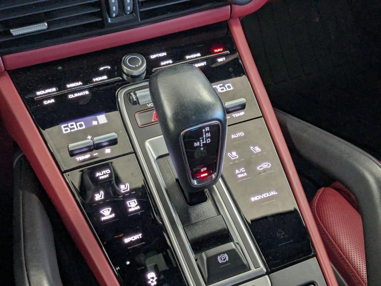 2023 Porsche Cayenne Platinum Edition AWD