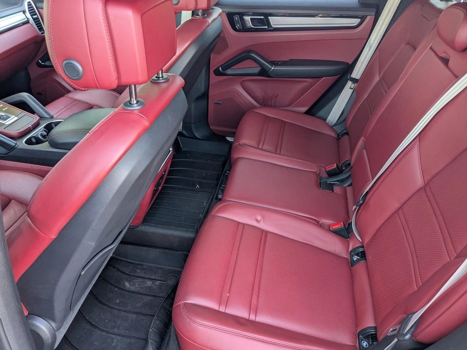 2023 Porsche Cayenne Platinum Edition AWD