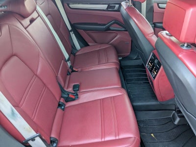 2023 Porsche Cayenne Platinum Edition AWD