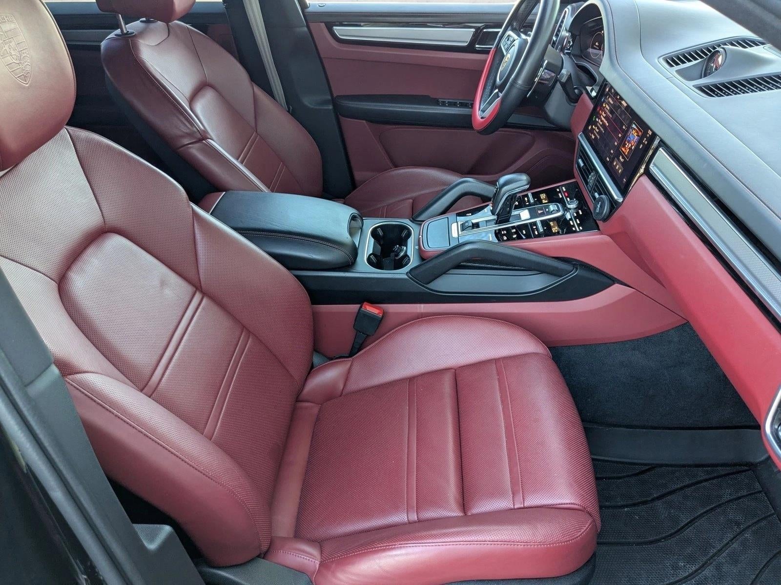 2023 Porsche Cayenne Platinum Edition AWD