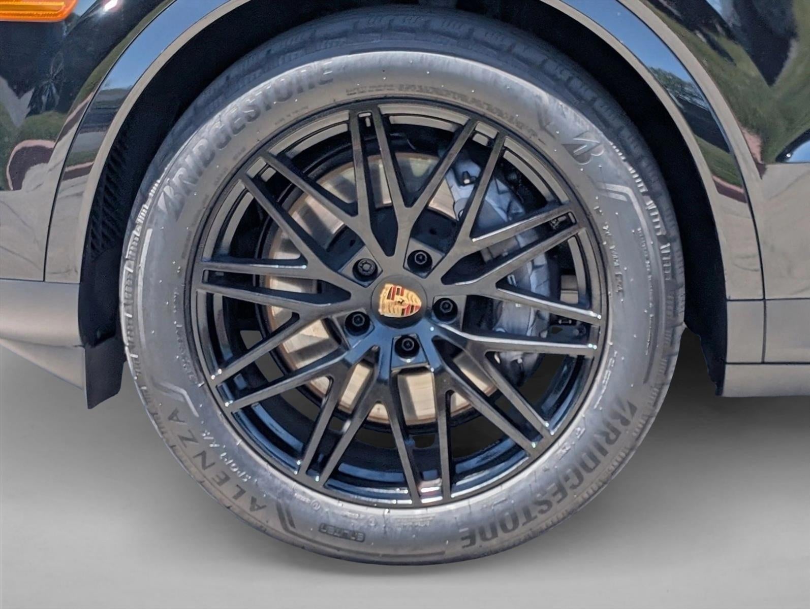 2025 Porsche Cayenne Coupe AWD