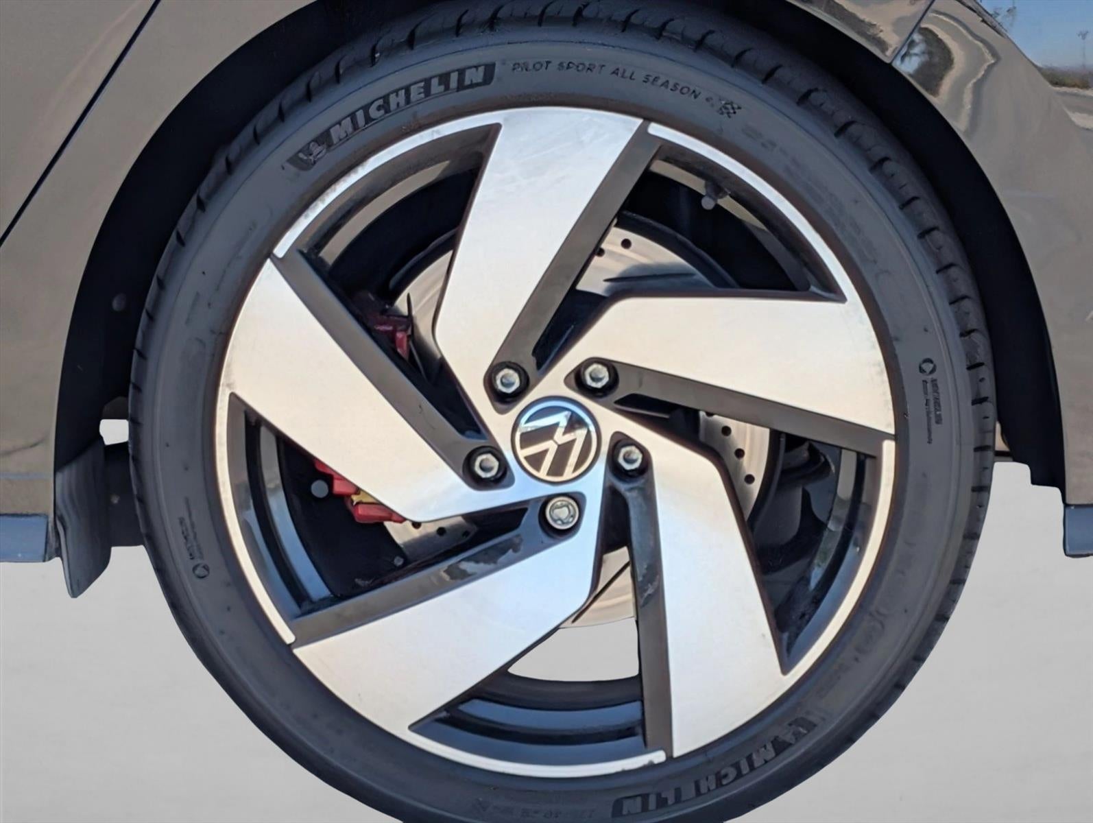 2022 Volkswagen Golf GTI 2.0T SE DSG