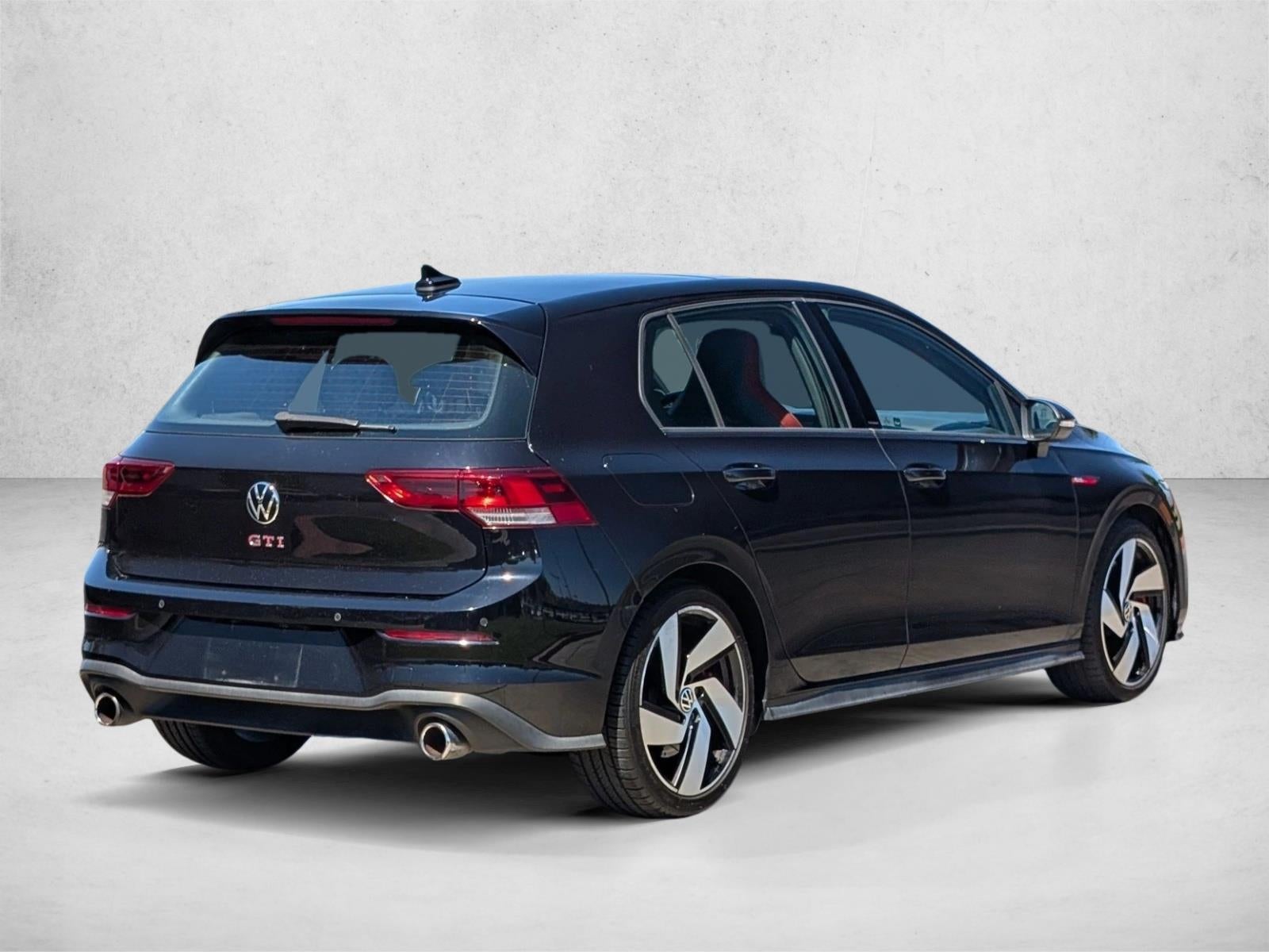 2022 Volkswagen Golf GTI 2.0T SE DSG